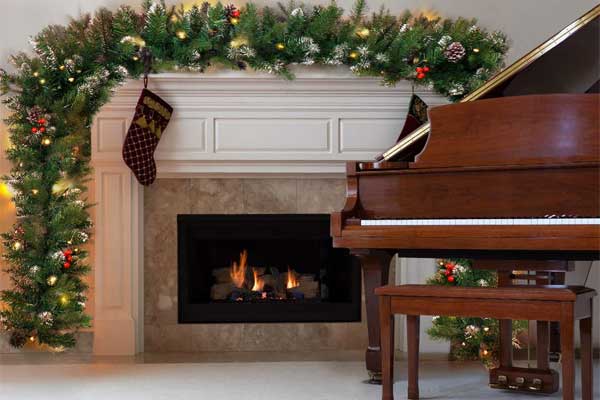 Pre-Lit Christmas Garland for Fireplace Mantle